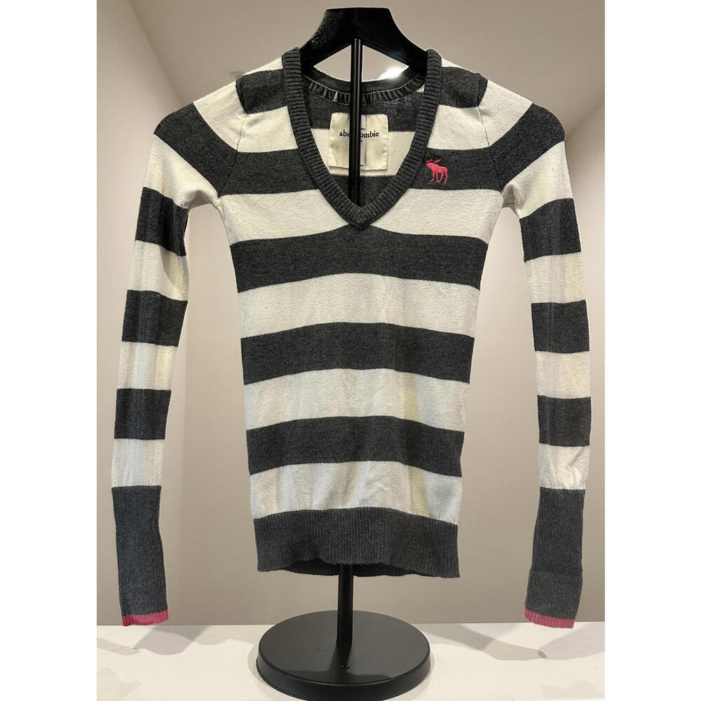 Abercrombie Kids Girls Small V-Neck Striped Sweater Size S